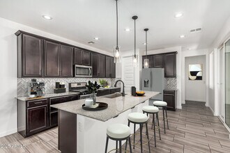 7138 W Kent Dr in Chandler, AZ - Building Photo - Building Photo