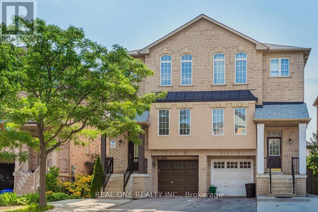 24 Coast Ave in Vaughan, ON - Building Photo