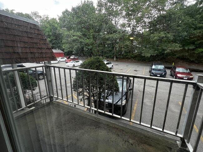 73 Manchester St in Leominster, MA - Building Photo - Building Photo
