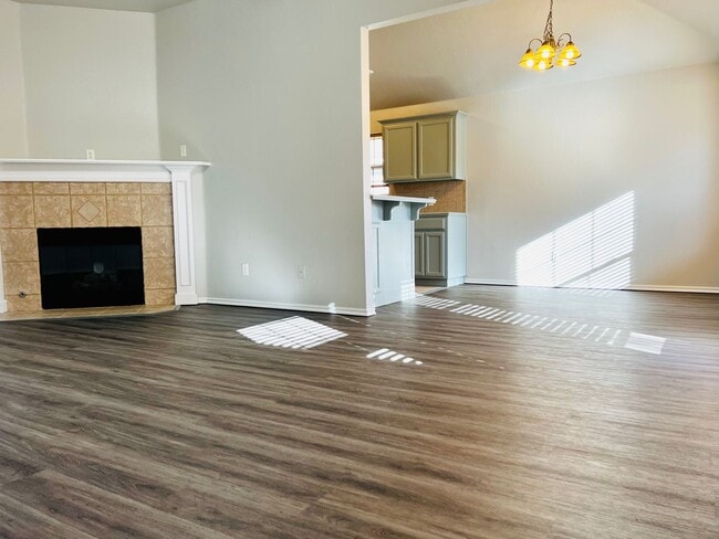 1833 Creekside Dr in Norman, OK - Building Photo - Building Photo