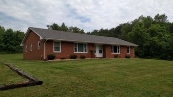 5765 Bethlehem Rd in Boones Mill, VA - Building Photo