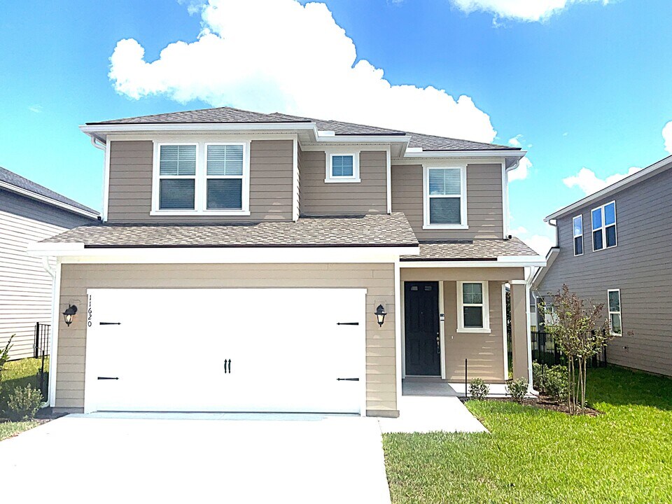 11620 Hillside Dr in Jacksonville, FL - Building Photo