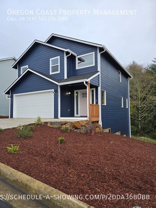 4265 Sequoia Loop in Tillamook, OR - Building Photo - Building Photo