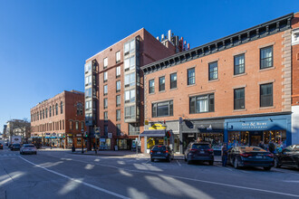 55 Congress St in Portsmouth, NH - Foto de edificio - Building Photo