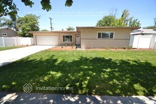 8943 Conway Dr in Riverside, CA - Building Photo