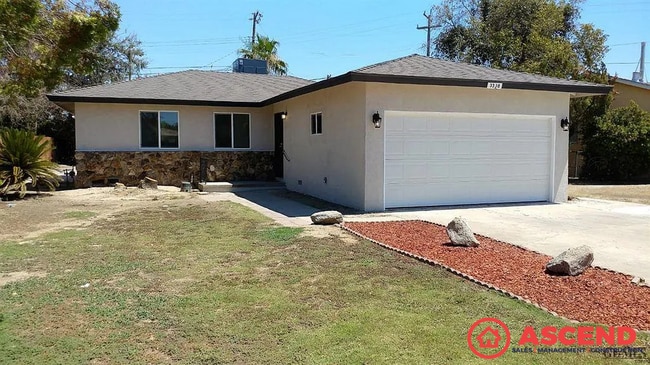 property at 3308 Laurel Dr