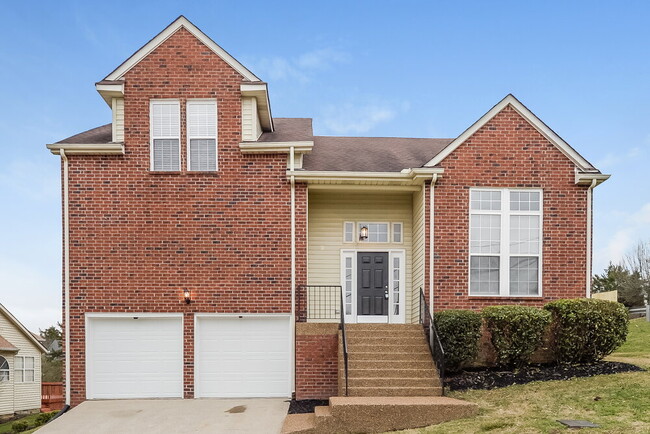 property at 700 Leadenhall Ct