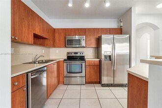 2889 SW 129th Way in Miramar, FL - Building Photo - Building Photo