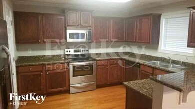 7889 Waterwheel Way in Jonesboro, GA - Building Photo - Building Photo