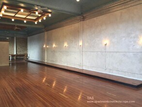 1621 N Kedzie Ave-Unit -3NN in Chicago, IL - Building Photo - Building Photo
