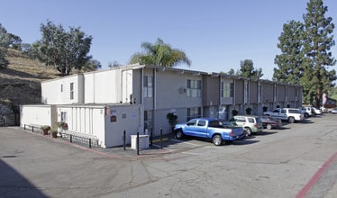 Valle at Fairway in La Mesa, CA - Building Photo - Building Photo