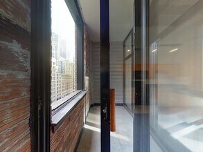 20 N State St, Unit 911 in Chicago, IL - Building Photo - Building Photo