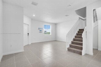 2664 SE 28th St in Homestead, FL - Foto de edificio - Building Photo