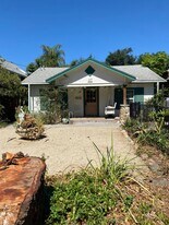 117 N Alvarado St in Ojai, CA - Building Photo