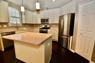 2953 Madison Dr in Naperville, IL - Building Photo - Building Photo