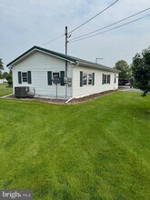 408 Williamson Rd in Greencastle, PA - Building Photo - Building Photo