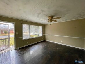 2417 NW Esther Ave in Huntsville, AL - Building Photo - Building Photo