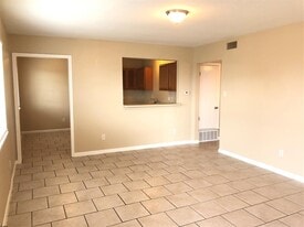 7300 Twin Crest Dr in Austin, TX - Building Photo