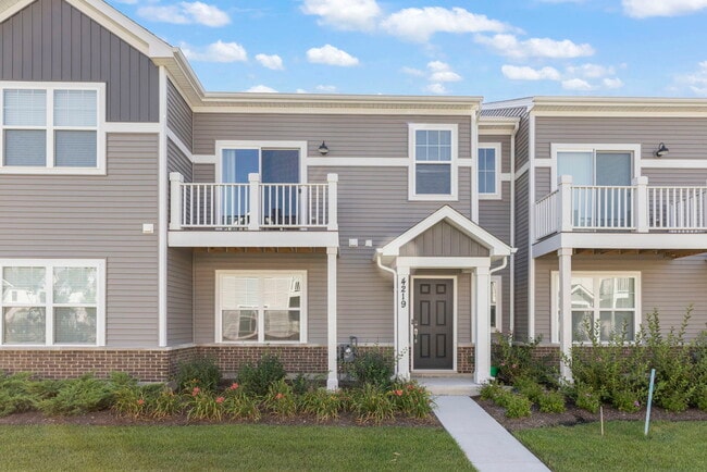 4219 Chelsea Mnr Cir in Aurora, IL - Building Photo - Building Photo