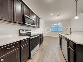 605 W Lionel Rd in Moncks Corner, SC - Building Photo - Building Photo