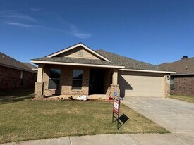 7526 102nd St in Lubbock, TX - Building Photo
