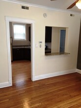 3538 W Grace St, Unit 2E in Chicago, IL - Foto de edificio - Building Photo