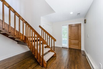 1 Island Dr in Norwalk, CT - Building Photo - Building Photo