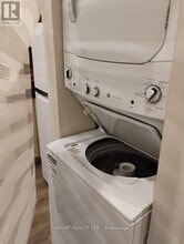 251 Front St in Belleville, ON - Building Photo - Building Photo