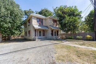 1214 E 52nd St in Austin, TX - Building Photo