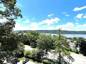 565 Broadway-Unit -6A in Hastings On Hudson, NY - Building Photo - Building Photo