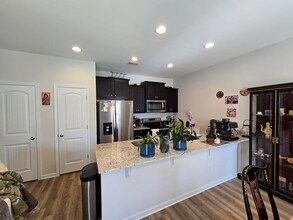 1922 Flagpole Dr in Sumter, SC - Building Photo - Building Photo