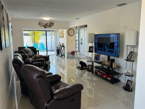 9400 SW 6th Terrace in Miami, FL - Building Photo - Building Photo