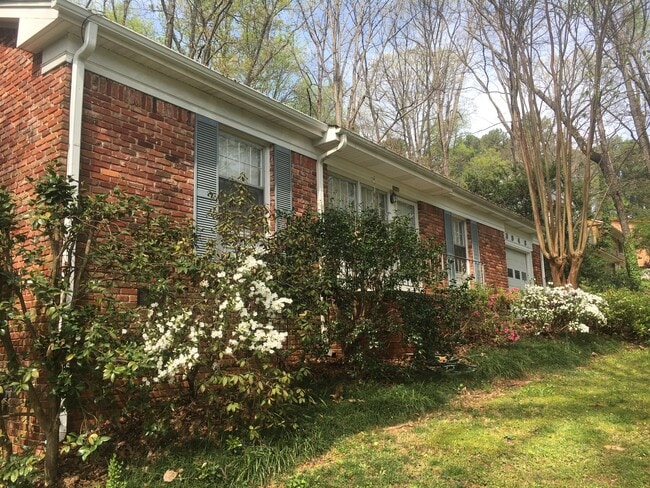 property at 3948 Spanish Oak Dr