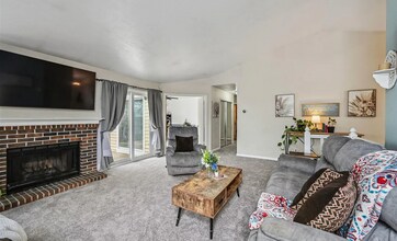 646 S Joplin St in Aurora, CO - Building Photo - Building Photo