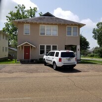 500 E 4th St, Unit 502 E 4th St in Texarkana, AR - Building Photo