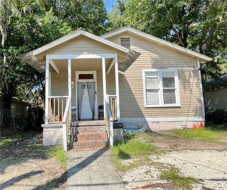 1009 Amherst St in Brunswick, GA - Foto de edificio