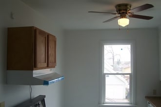 608 Cleveland St-Unit -2 in Eveleth, MN - Foto de edificio - Building Photo