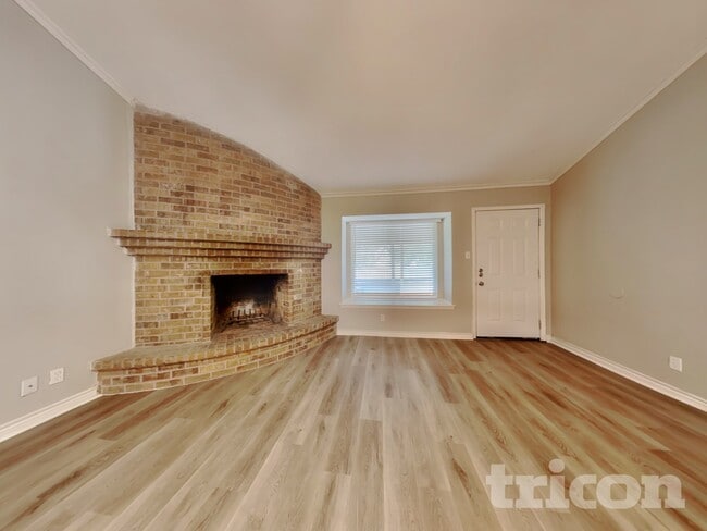 5022 Crestwood Dr in Schertz, TX - Building Photo - Building Photo