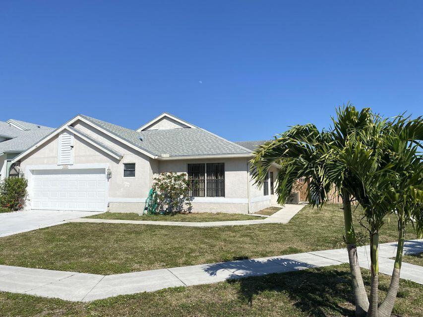 22380 Sands Point Dr in Boca Raton, FL - Building Photo