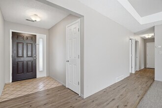 5561 Waterfront Dr N in Columbia, MO - Building Photo - Building Photo