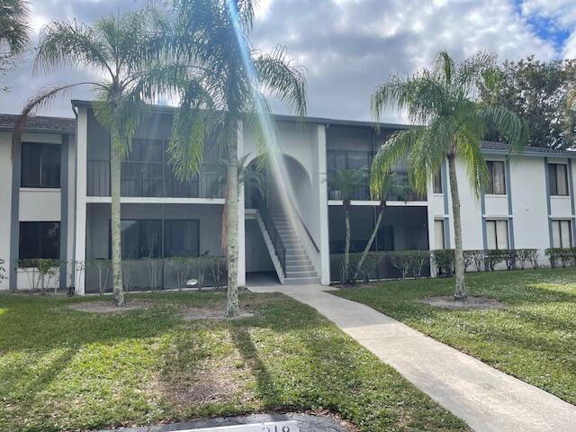 1012 Green Pine Blvd in West Palm Beach, FL - Building Photo - Building Photo
