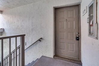 3229 Coral Lake Dr in Coral Springs, FL - Building Photo - Building Photo