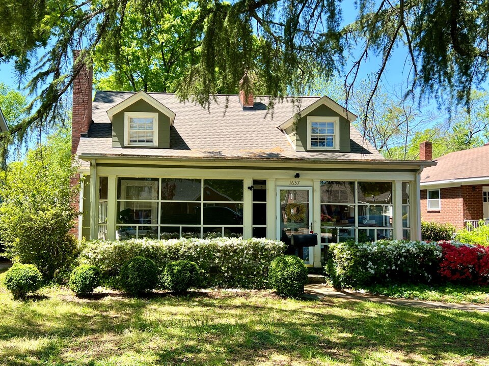 1637 Morningside Dr in Charlotte, NC - Building Photo
