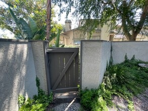 16 Starshine in Irvine, CA - Building Photo - Building Photo