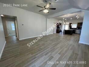 20101 Park Ln in Harrah, OK - Building Photo - Building Photo
