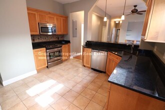 594 E 4th St, Unit 2 in Boston, MA - Building Photo - Building Photo
