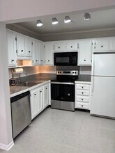 489 Flanders Dr in Delray Beach, FL - Building Photo - Building Photo