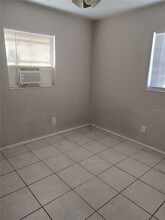 1401 E Sitka St in Tampa, FL - Building Photo - Building Photo
