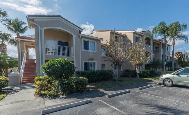1670 N 42ND Cir in Vero Beach, FL - Building Photo - Building Photo