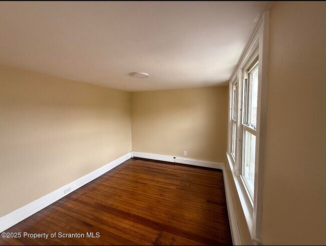 128 S Main St in Old Forge, PA - Building Photo - Building Photo